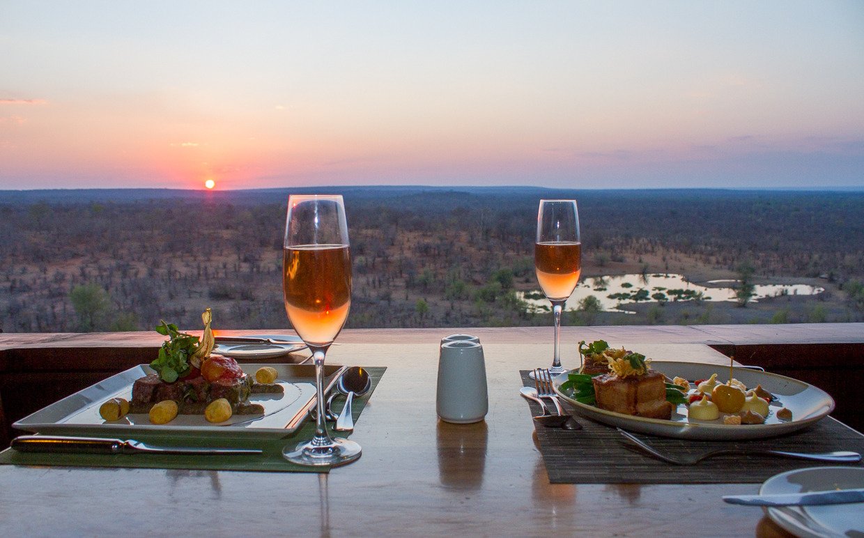 sunset-dinner-and-champagne